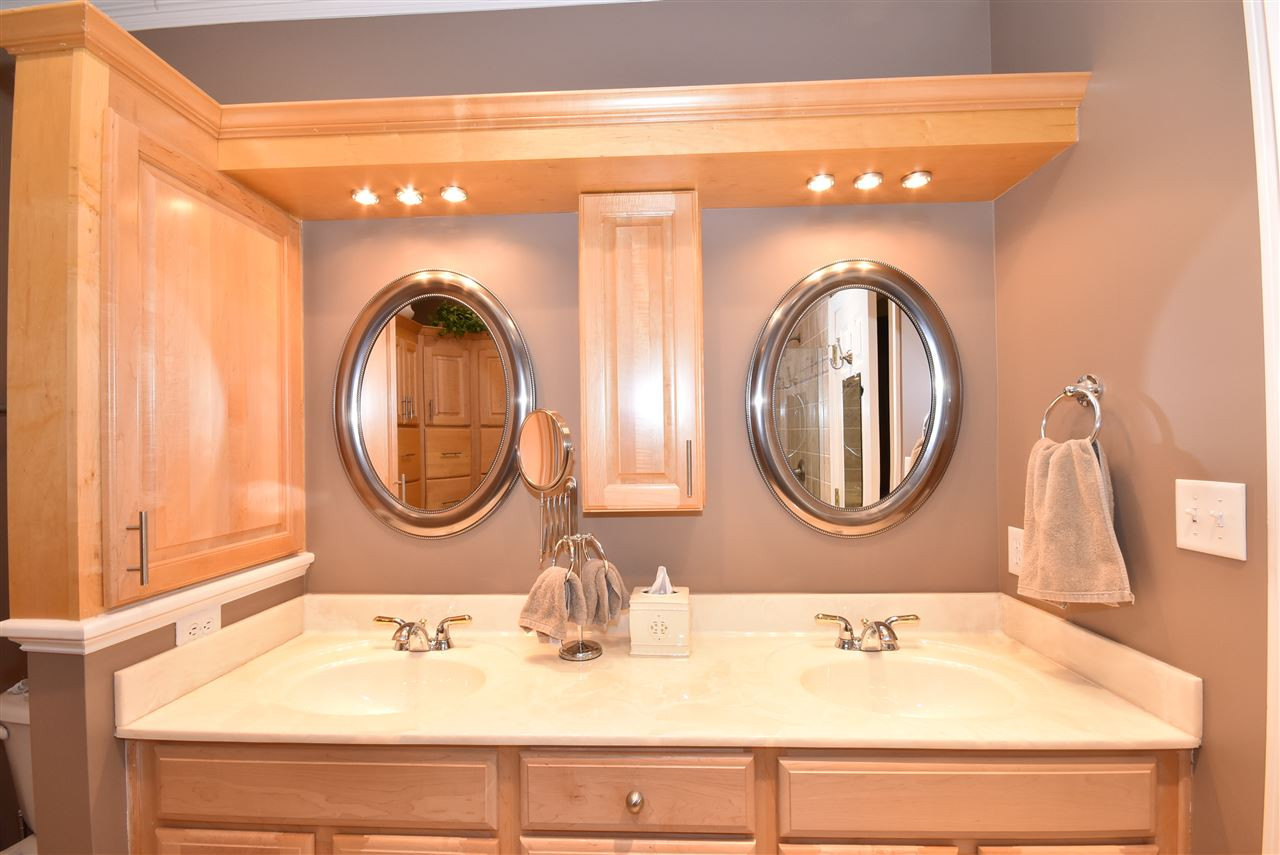 7403 Fontana Ridge Lane Raleigh, NC 27613 - Photo 17 of 30 Master Bathroom