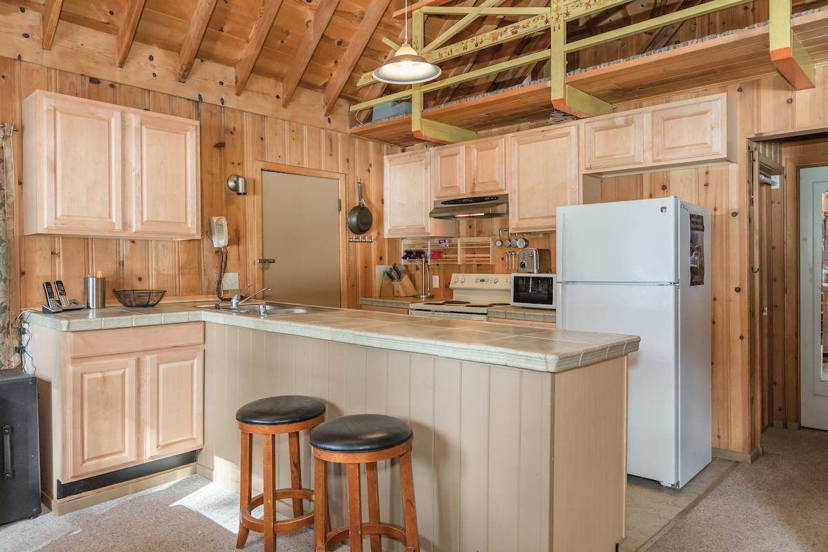 15274 Donner Pass Road Truckee, CA 96161 - Photo 4 of 14 Gallery Image 4