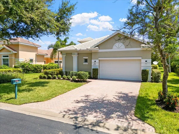 $3,900 | 1254 River Reach Drive, Vero Beach, FL 32967