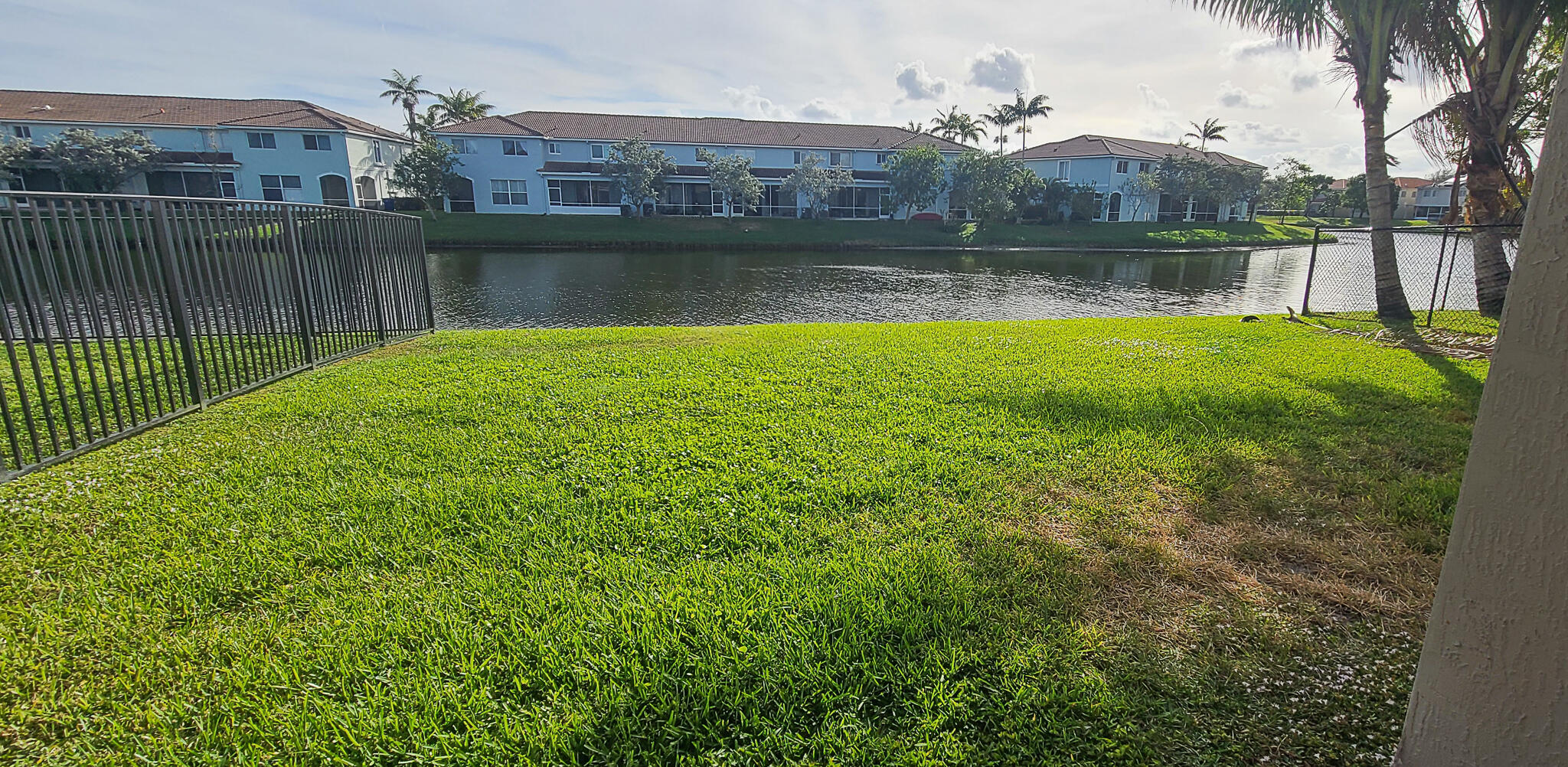 1098 Center Stone Lane Riviera Beach, FL 33404 - Photo 36 of 47 centerstone1098new-31