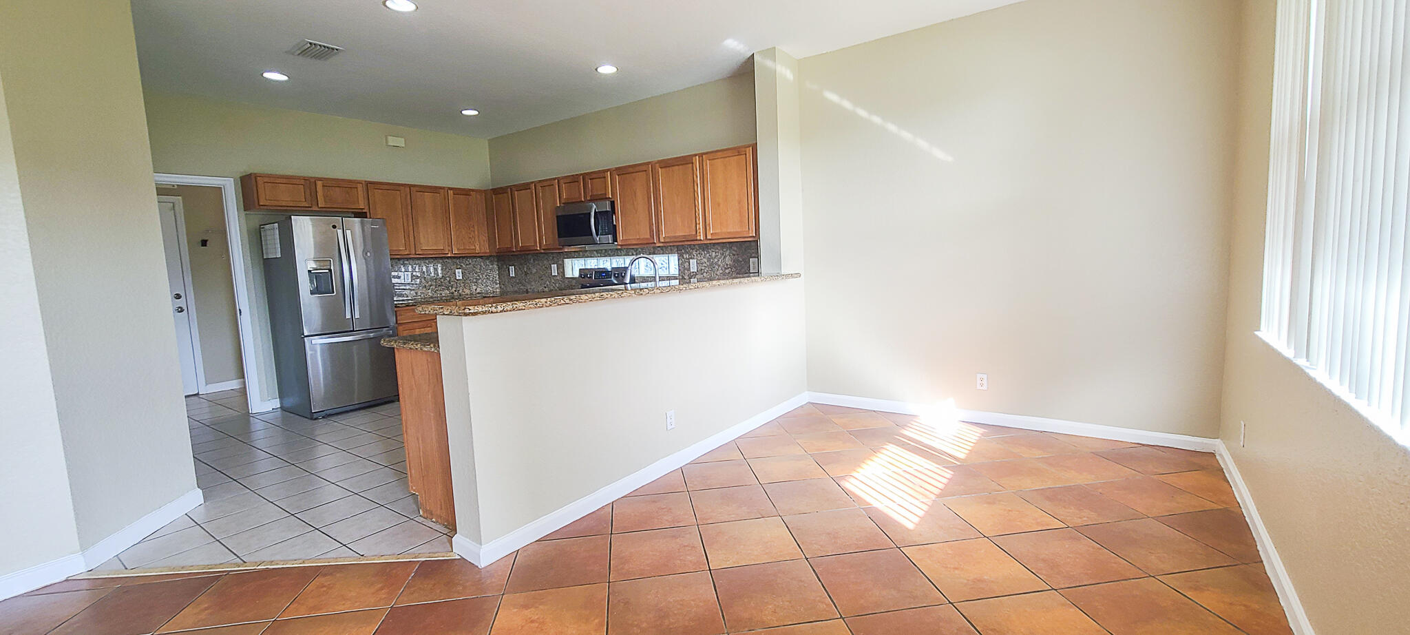1098 Center Stone Lane Riviera Beach, FL 33404 - Photo 9 of 47 centerstone1098new-34
