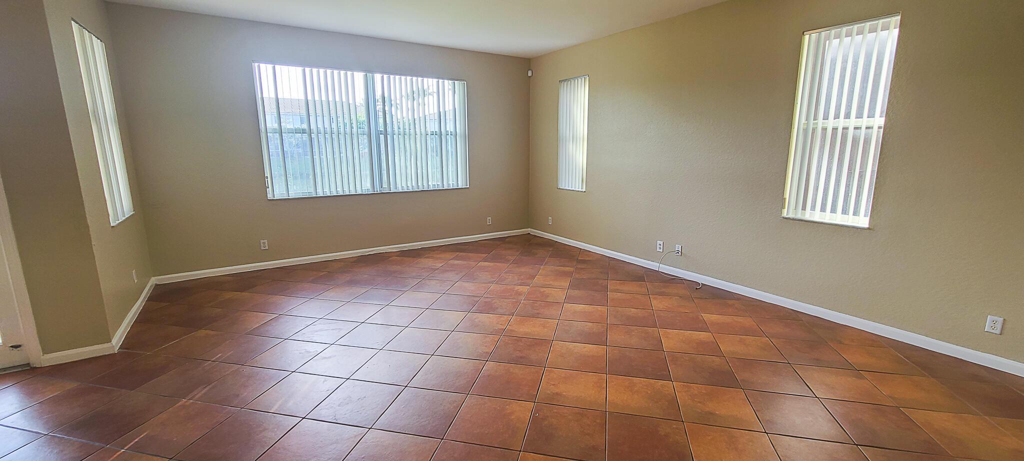 1098 Center Stone Lane Riviera Beach, FL 33404 - Photo 10 of 47 centerstone1098new-30