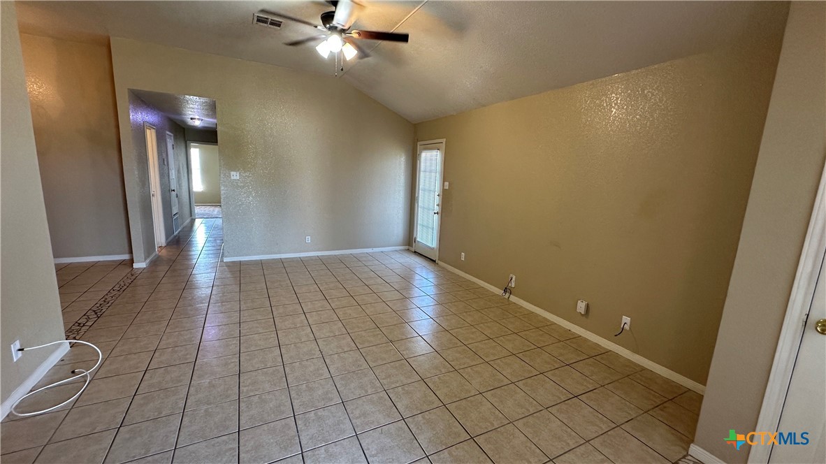 3204 Raven Drive, Unit B Killeen, TX 76543 - Photo 2 of 9