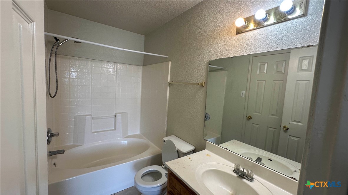 3204 Raven Drive, Unit B Killeen, TX 76543 - Photo 6 of 9