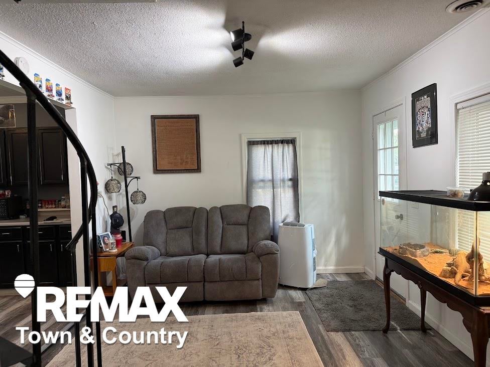3238 Newton Road Commerce Township, MI 48382 - Photo 10 of 38 Gallery Image 10