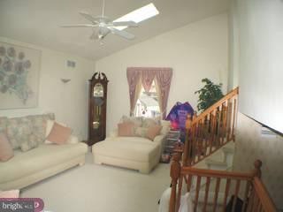8 Thoreau Road Hamilton, NJ 08690 - Photo 3 of 5