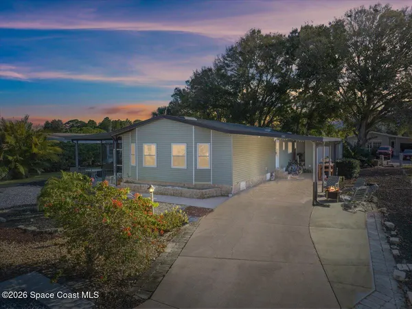 $244,999 | 925 Evergreen Street, Barefoot Bay, FL 32976