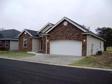 309 Ray Road Sunnyside, WA 98944 - Photo 2 of 19 exterior