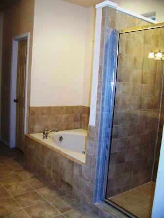 309 Ray Road Sunnyside, WA 98944 - Photo 12 of 19 master shower