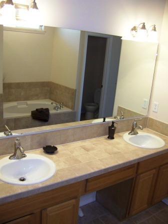309 Ray Road Sunnyside, WA 98944 - Photo 14 of 19 master vanity 2