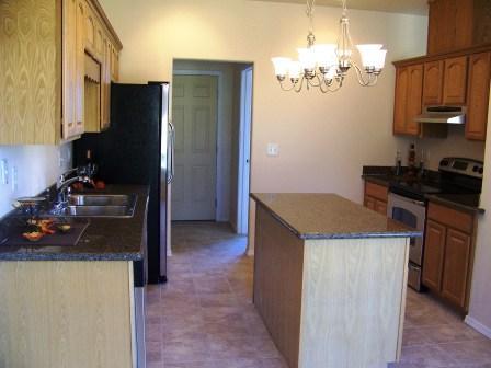 309 Ray Road Sunnyside, WA 98944 - Photo 10 of 19 kitchen