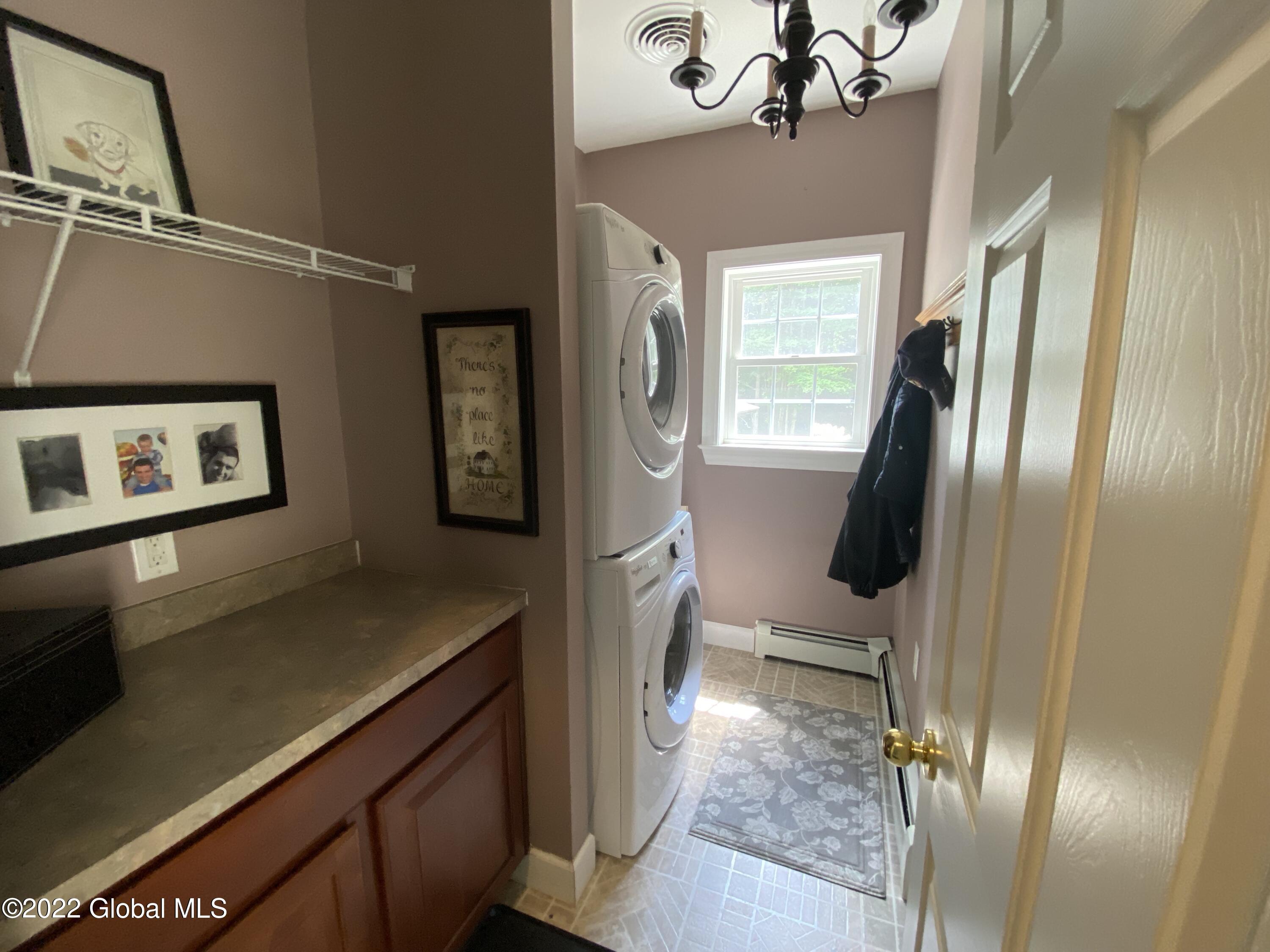 206 Reynolds Road Moreau, NY 12828 - Photo 13 of 57 +RPud4GtTe6ssXpHWsRllA