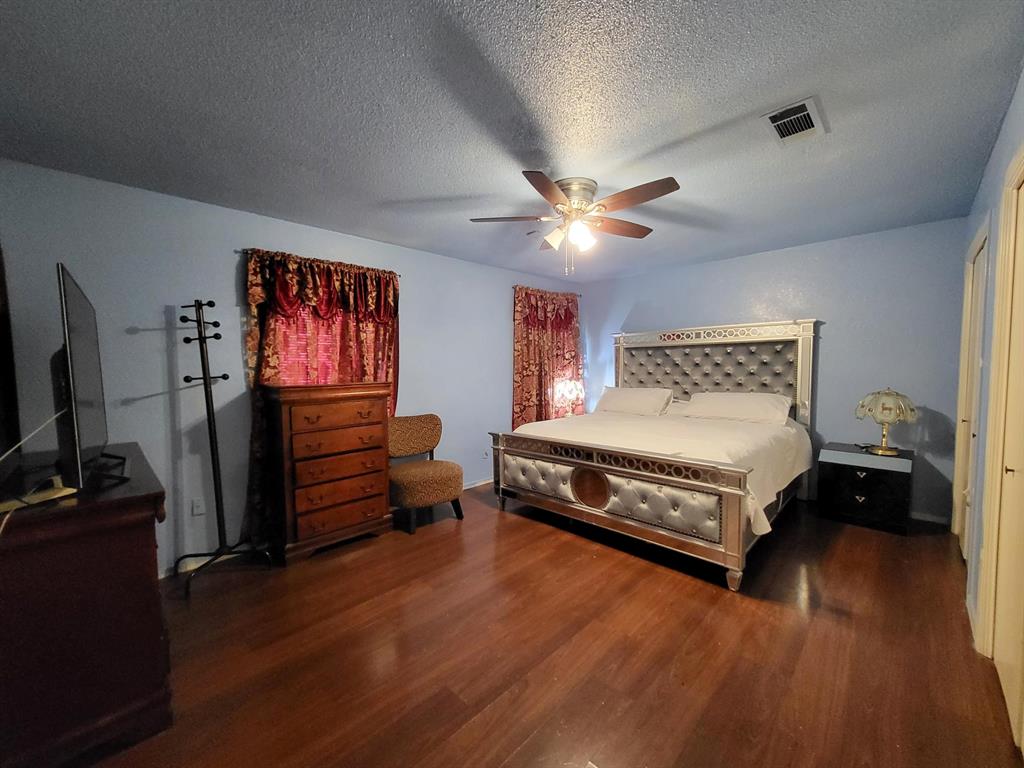 3320 Green Ridge Street Fort Worth, TX 76133 - Photo 6 of 21