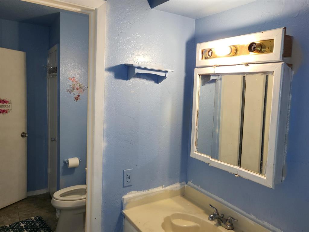 3320 Green Ridge Street Fort Worth, TX 76133 - Photo 9 of 21