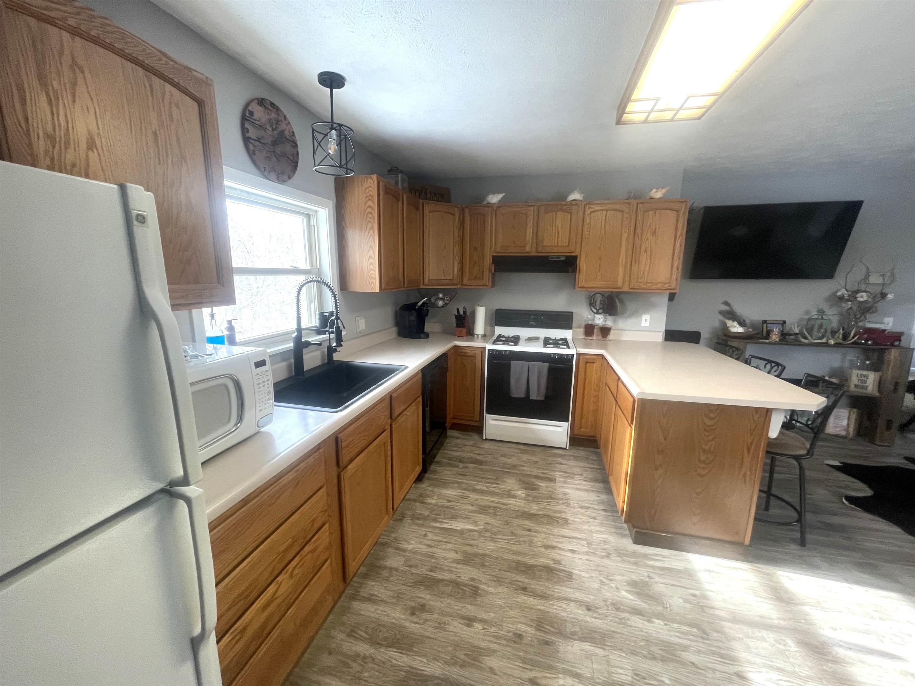 6300 Logansport Road Logansport, IN 46947 - Photo 12 of 35