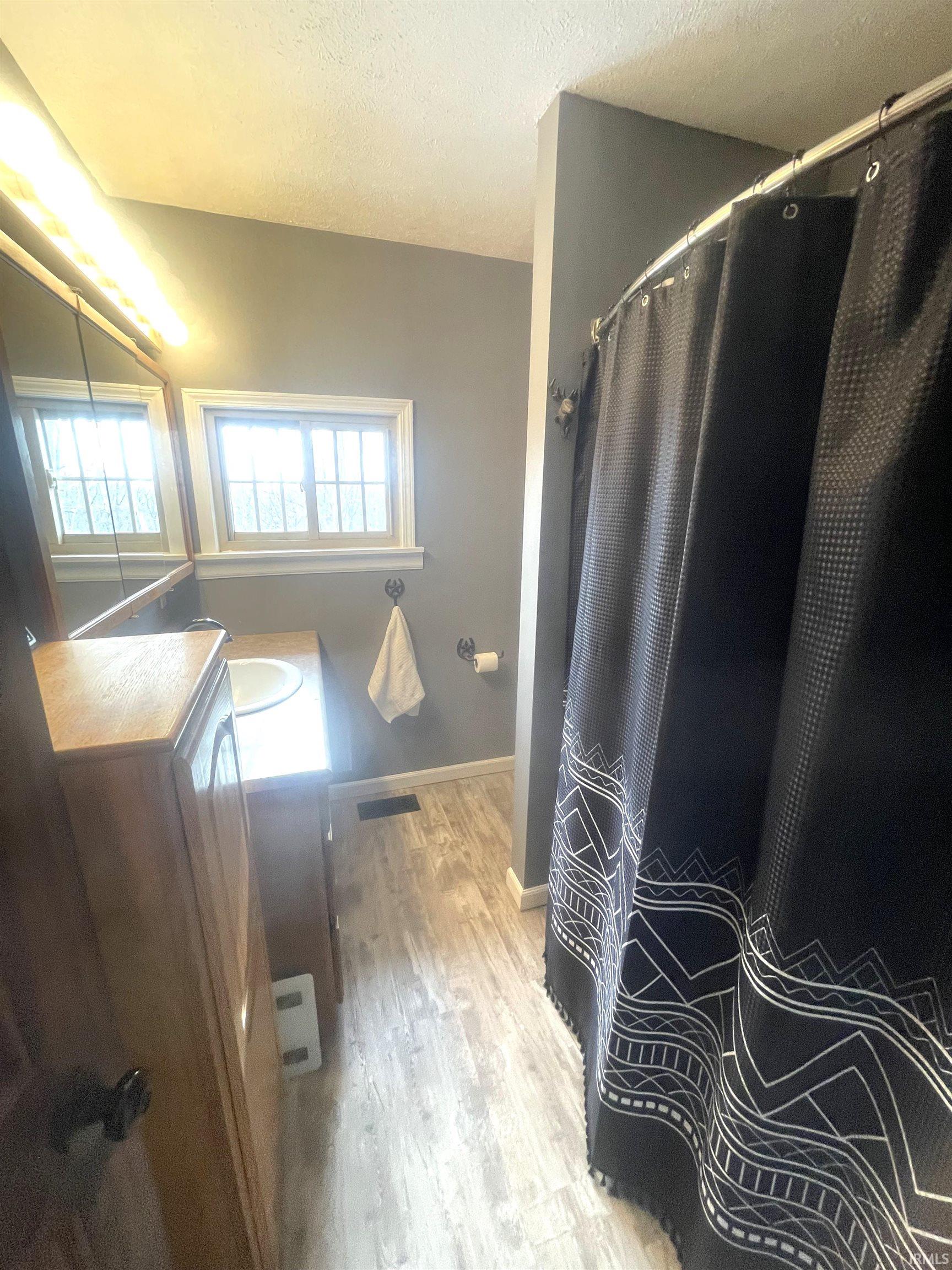 6300 Logansport Road Logansport, IN 46947 - Photo 13 of 33