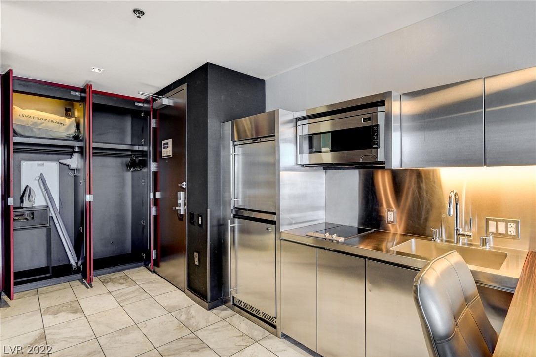 4381 West Flamingo Road, Unit 1005 Las Vegas, NV 89103 - Photo 13 of 23 Gallery Image 13