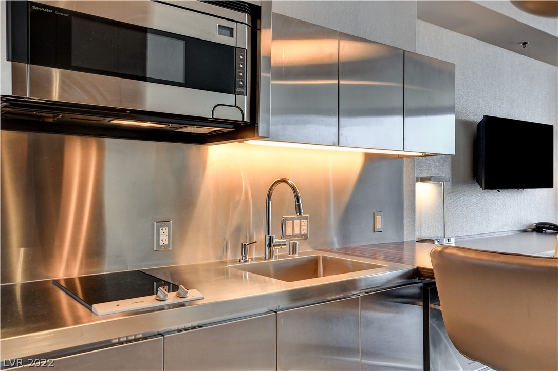4381 West Flamingo Road, Unit 1005 Las Vegas, NV 89103 - Photo 17 of 23 Gallery Image 17
