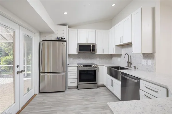 $629,900 | 380 6th Street Northeast, Naples, FL 34120