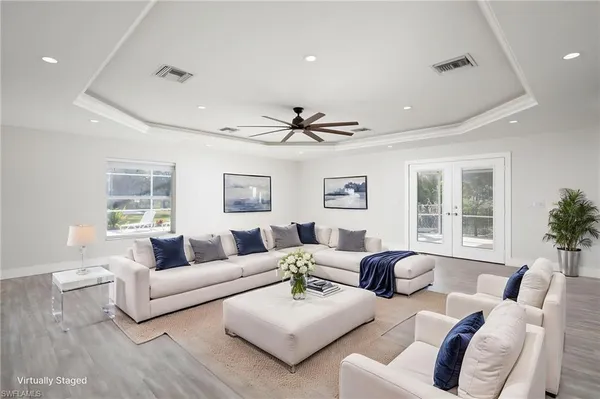 $629,900 | 380 6th Street Northeast, Naples, FL 34120