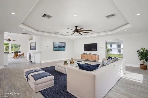 $629,900 | 380 6th Street Northeast, Naples, FL 34120