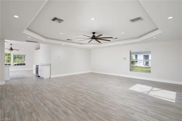 $629,900 | 380 6th Street Northeast, Naples, FL 34120