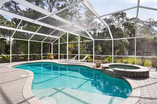 $629,900 | 380 6th Street Northeast, Naples, FL 34120