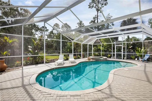 $629,900 | 380 6th Street Northeast, Naples, FL 34120