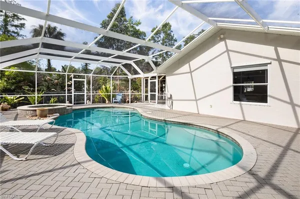 $629,900 | 380 6th Street Northeast, Naples, FL 34120