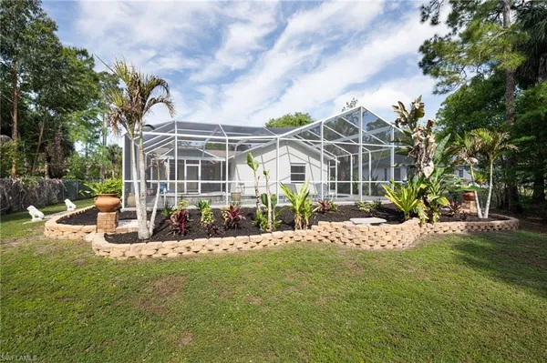 $629,900 | 380 6th Street Northeast, Naples, FL 34120