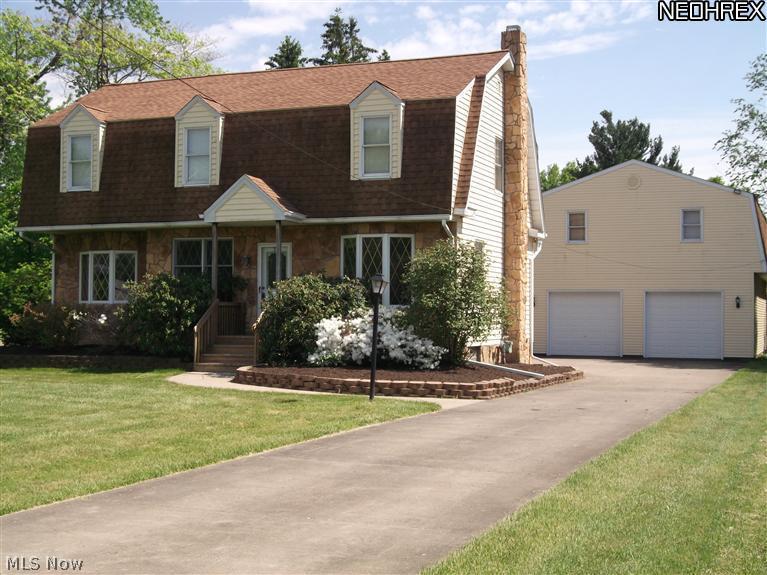 1811 Carson Salt Springs Road Warren, OH 44481 - Photo 1 of 18 Gallery Image 1