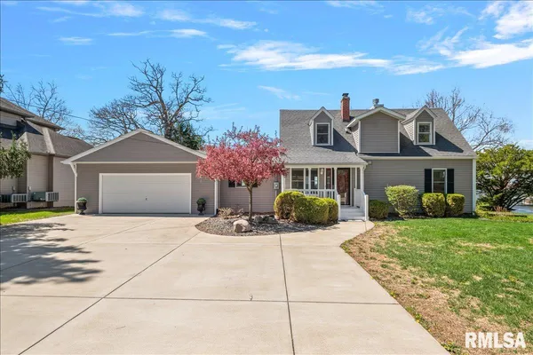 $750,000 | 1401 East Lake Shore Drive, Springfield, IL 62712