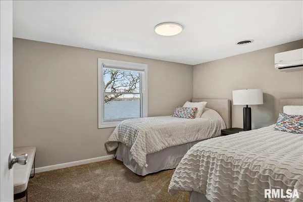 $750,000 | 1401 East Lake Shore Drive, Springfield, IL 62712