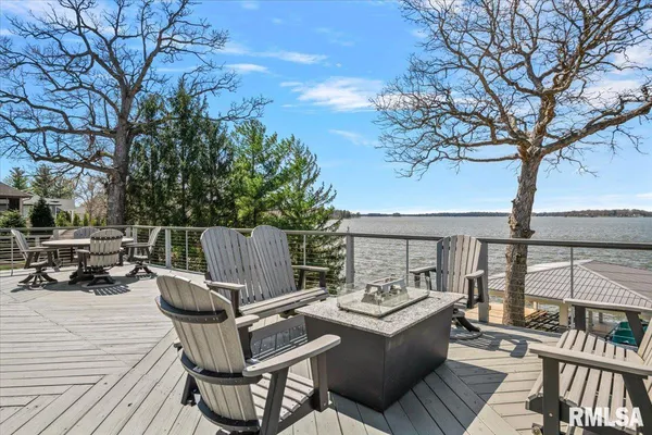 $750,000 | 1401 East Lake Shore Drive, Springfield, IL 62712