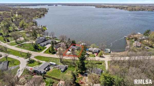 $750,000 | 1401 East Lake Shore Drive, Springfield, IL 62712