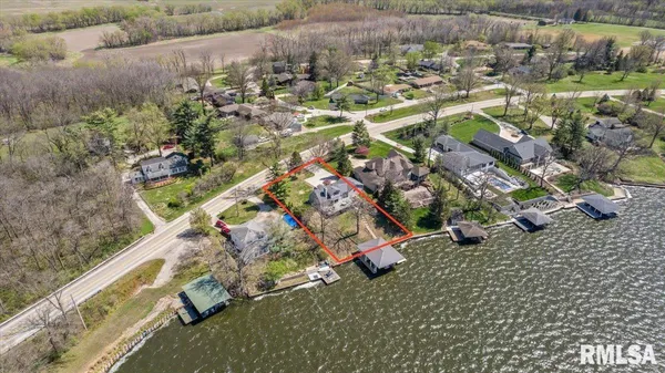 $750,000 | 1401 East Lake Shore Drive, Springfield, IL 62712