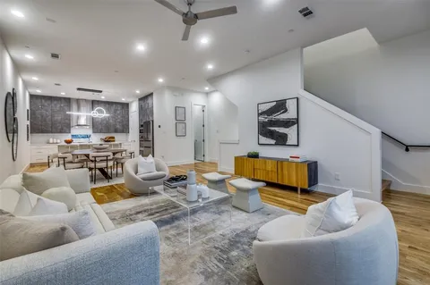 $635,000 | 4125 North Reserve Circle, Addison, TX 75001