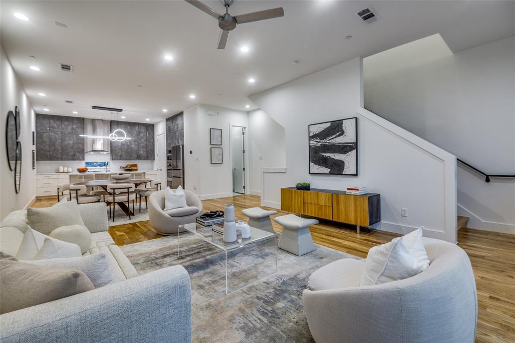 4125 North Reserve Circle Addison, TX 75001 - Photo 4 of 17