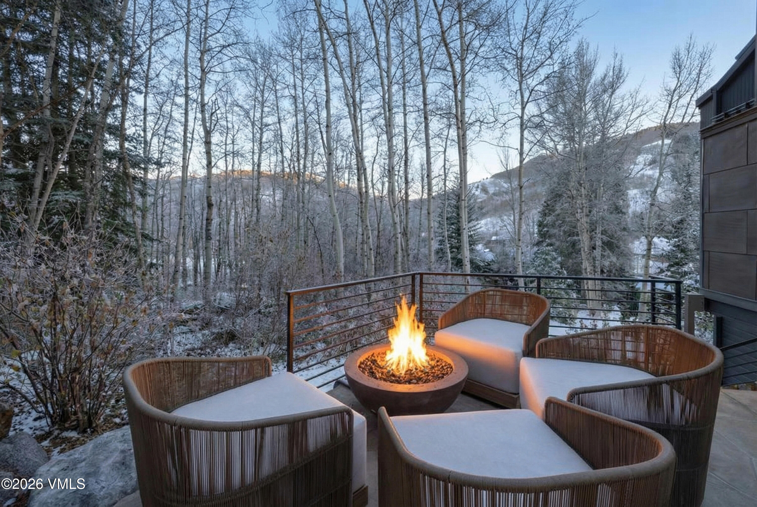 327 Rockledge Road, Unit W Vail, CO 81657 - Photo 24 of 28 6