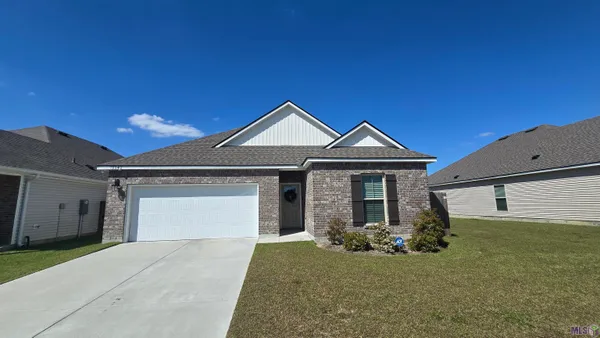 $2,800 | 13343 Bellacosa Avenue, Baton Rouge, LA 70817