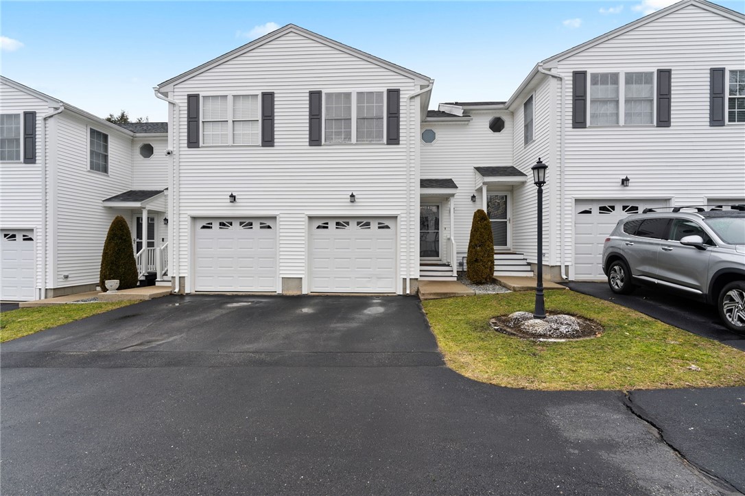 572 Smithfield Road, Unit A3 North Providence, RI 02904 - Photo 1 of 34