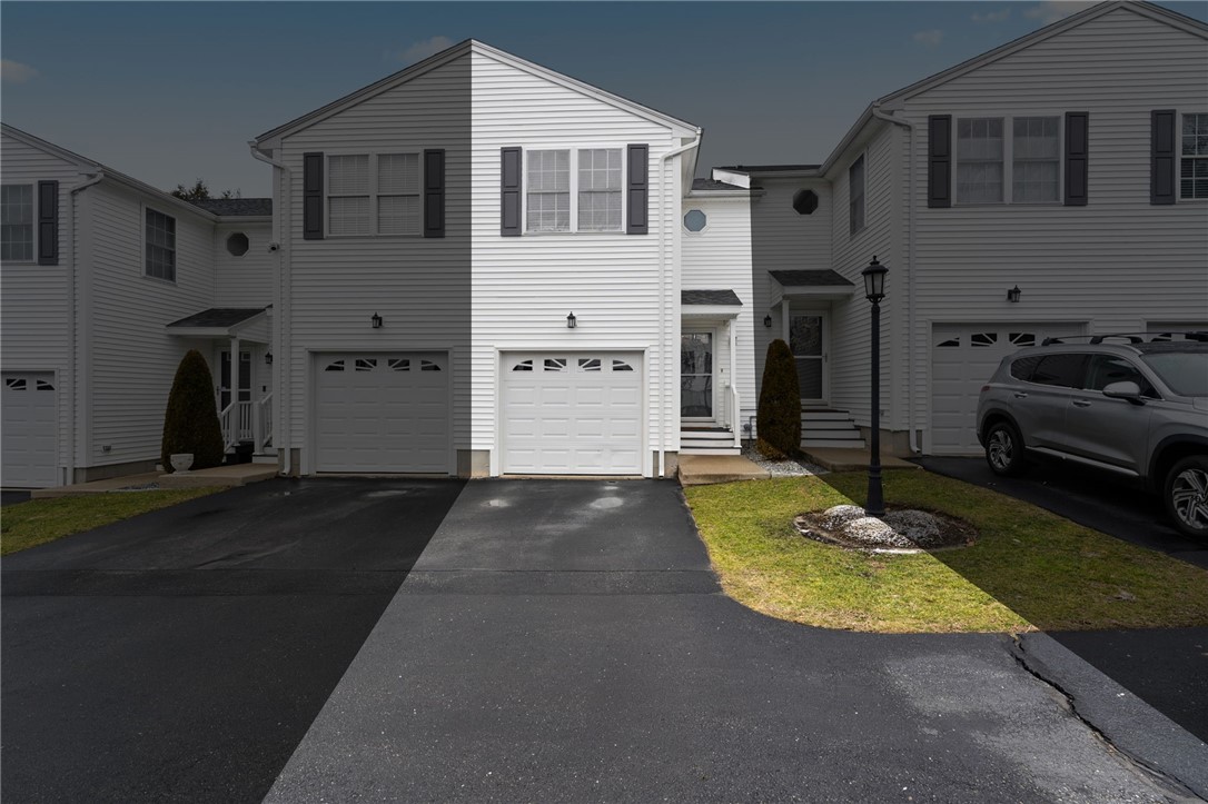 572 Smithfield Road, Unit A3 North Providence, RI 02904 - Photo 4 of 34