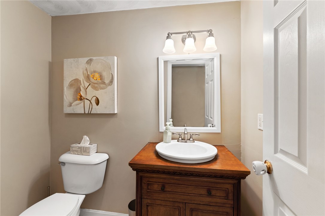 572 Smithfield Road, Unit A3 North Providence, RI 02904 - Photo 9 of 34