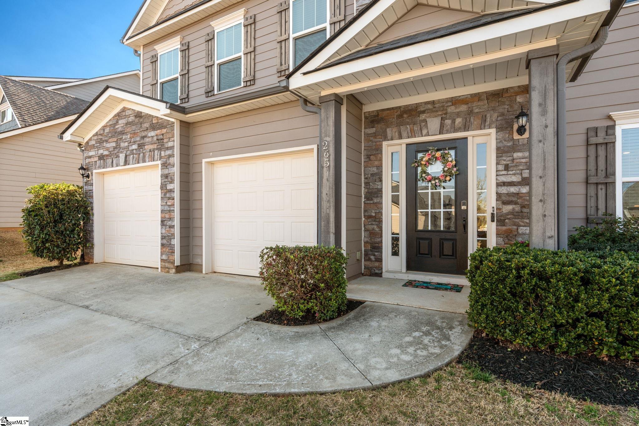 265 Delbourne Lane Greer, SC 29651 - Photo 2 of 47