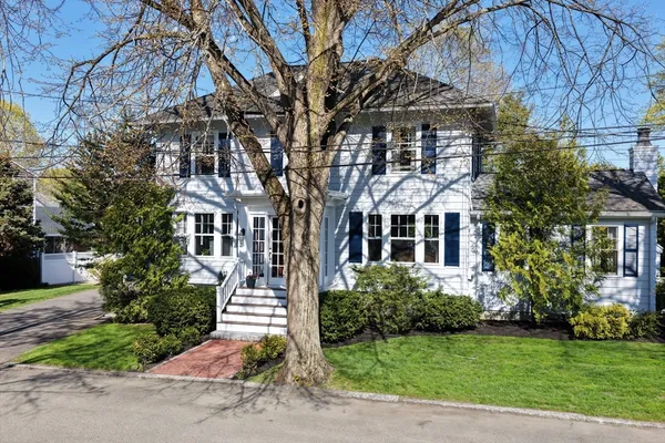$1,350,000 | 3 Devereux Terrace, Marblehead, MA 01945