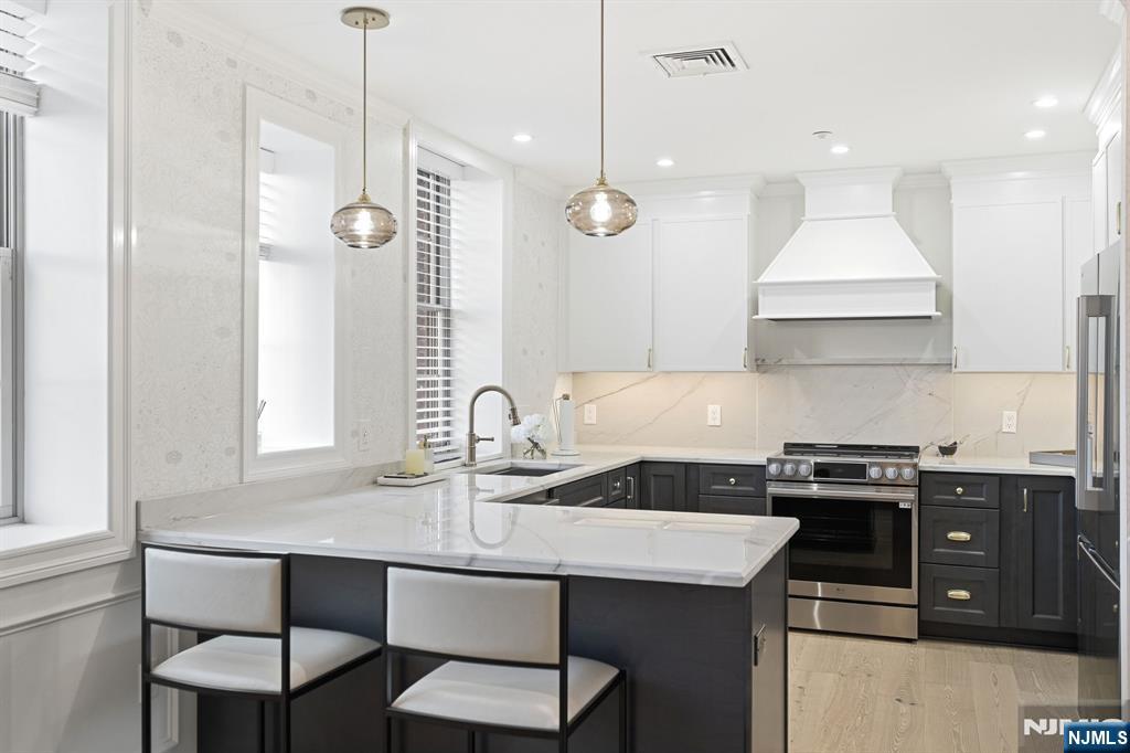 2301 Rio Vista Drive Mahwah, NJ 07430 - Photo 14 of 42