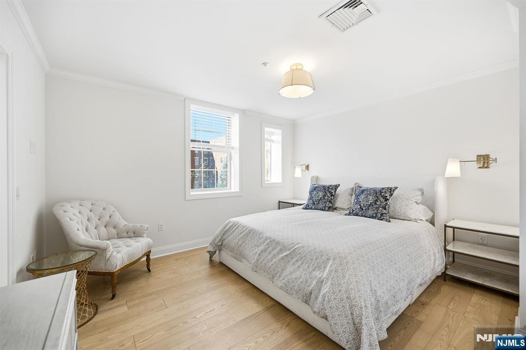 2301 Rio Vista Drive Mahwah, NJ 07430 - Photo 25 of 42