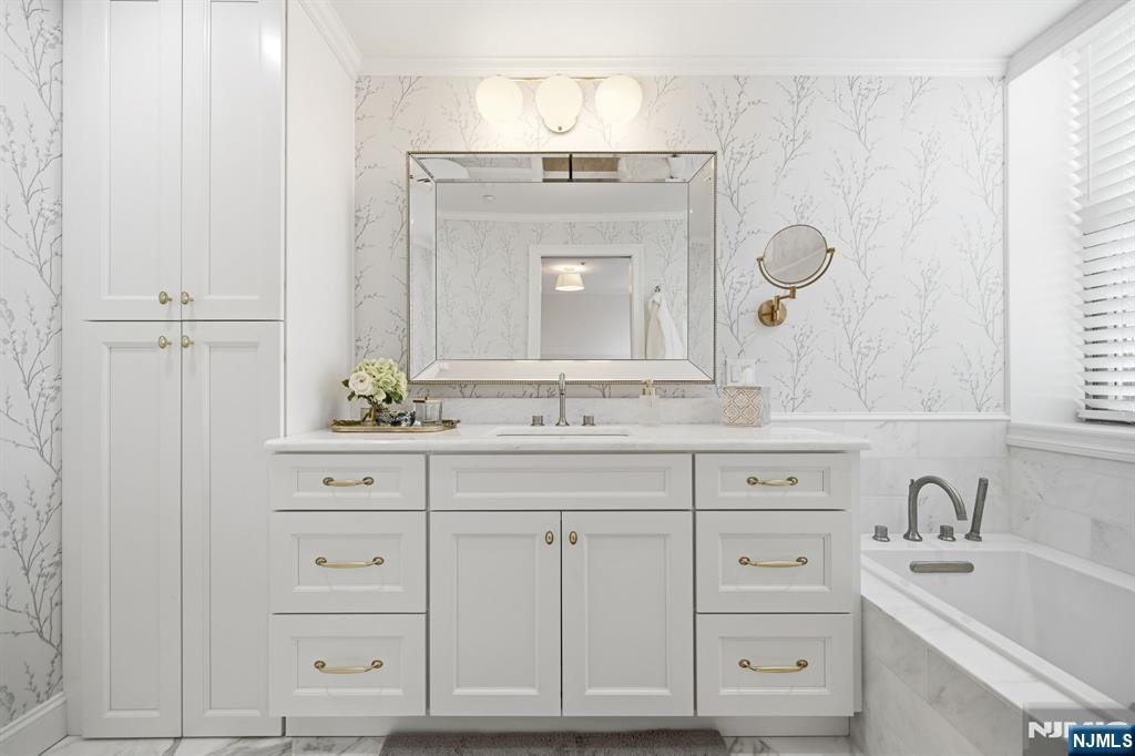 2301 Rio Vista Drive Mahwah, NJ 07430 - Photo 28 of 42