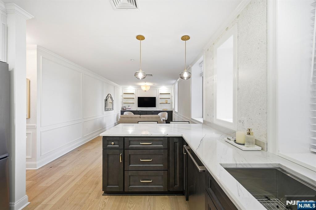 2301 Rio Vista Drive Mahwah, NJ 07430 - Photo 9 of 42