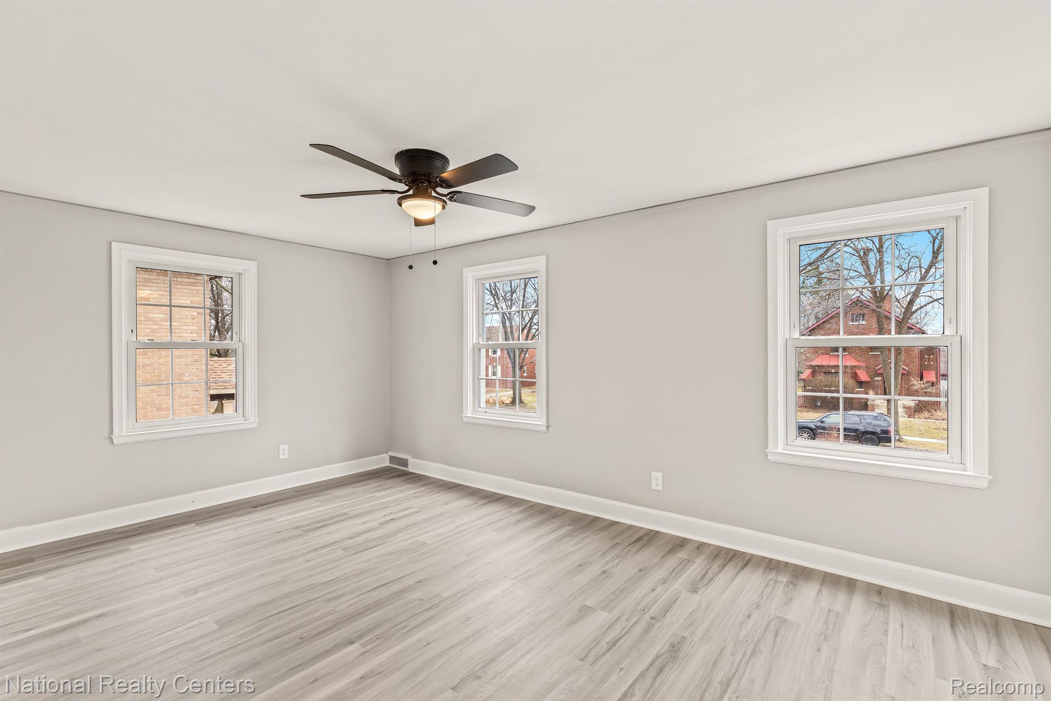 15063 Greenview Road Detroit, MI 48223 - Photo 18 of 24 Gallery Image 18
